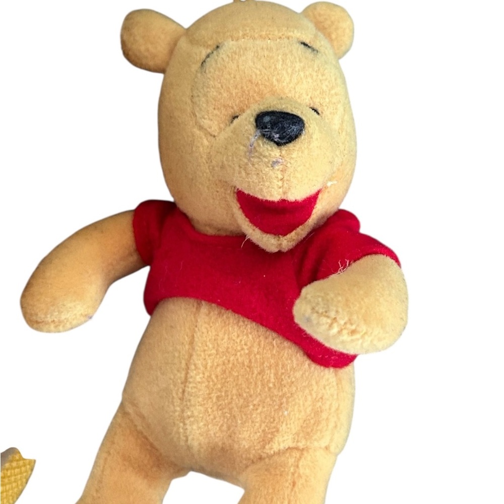 VTG Walt Disney World Winnie the Pooh 3D Plush Backpack w/Pooh Charm FLAWS READ - Picture 7 of 14